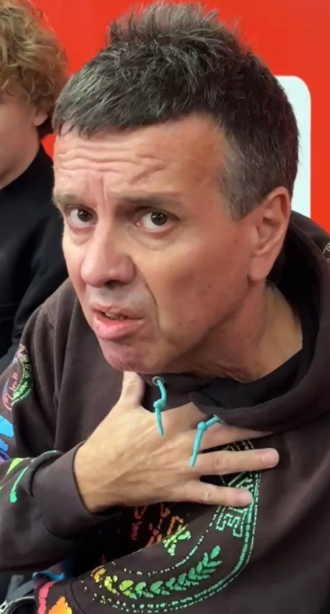 Андрей Губин рассказал о девушке, за которой ухаживает уже три года
