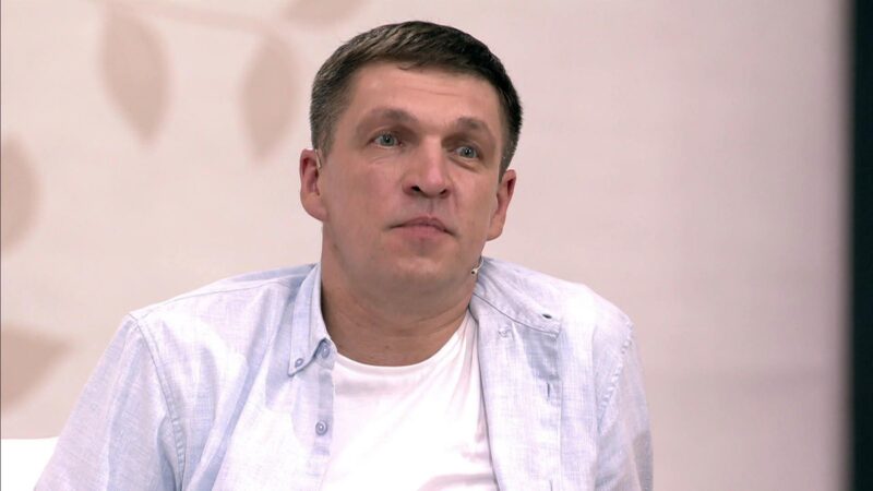 Дмитрий Орлов не совладал с гневом и развёлся с Пеговой — а теперь учит других управлять эмоциями