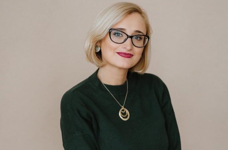 Психиатр, трое детей и тёплые отношения с мамой Шепелева: жизнь Анны Старцевой после развода
