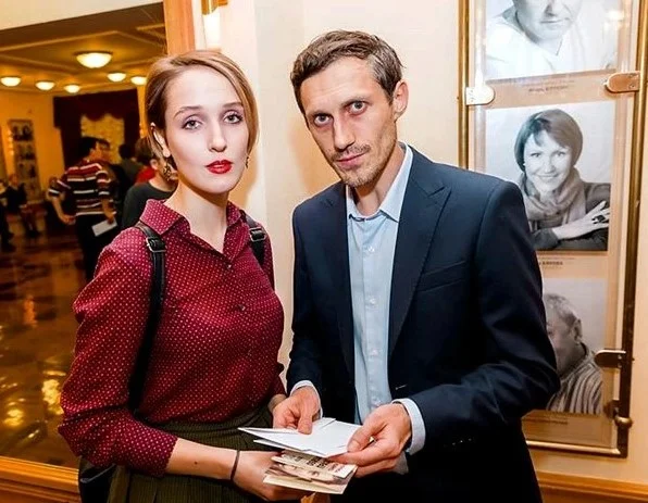 Актёр Игорь Хрипунов после 40 женился на актрисе с двумя сыновьями — затем родились ещё двое