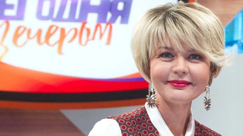 Юлия Меньшова ушла с Первого канала в интернет — а её шоу теперь идёт по телевизору