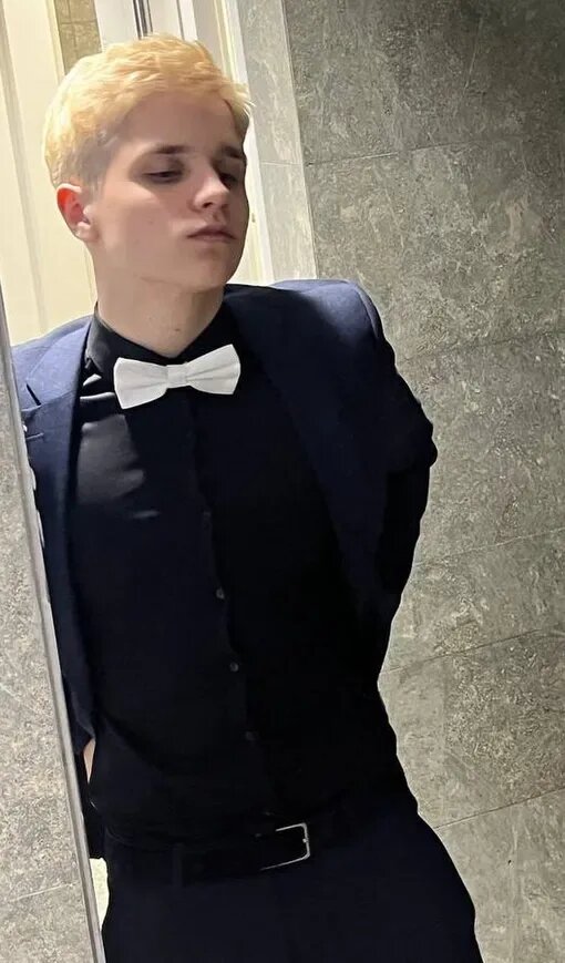 19-летний сын Булановой и Радимова записал рэп-альбом, а теперь учится