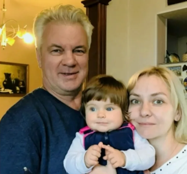 Анатолий Котенёв 11 лет вёл двойную жизнь и приезжал к первой семье «нашкодившим котом»
