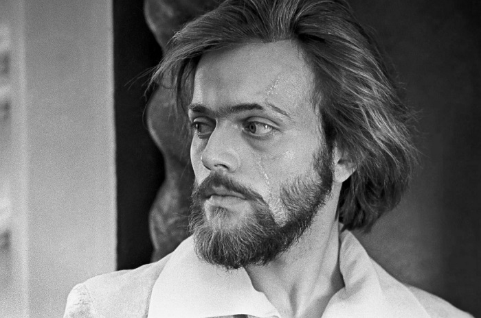 Кадр из «Овода»: Андрей Харитонов