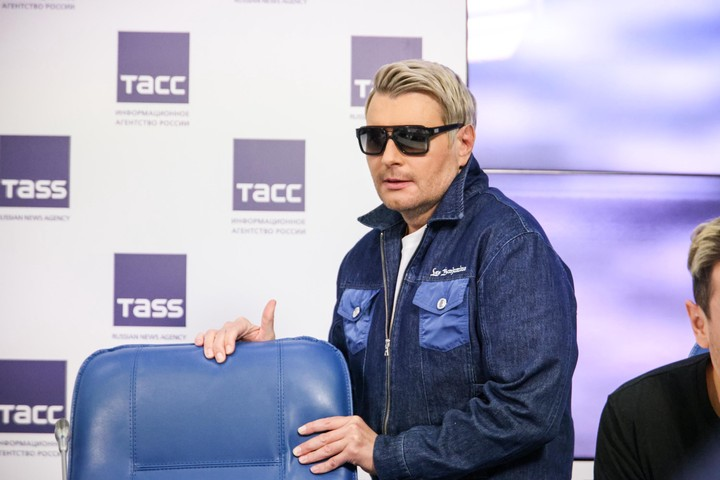 Тридцать три песни, одиннадцать тысяч зрителей и почти четверть века боли: Басков отыграл юбилей