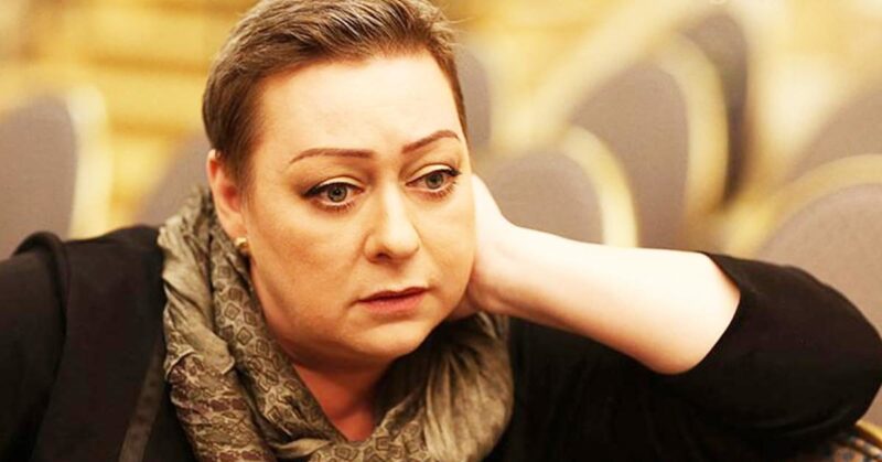 Мария Аронова две недели не могла есть и спать из-за икоты, а Сеть уже отправила её в Боткинскую