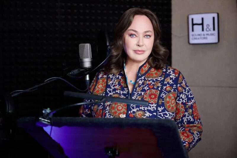 Лариса Гузеева