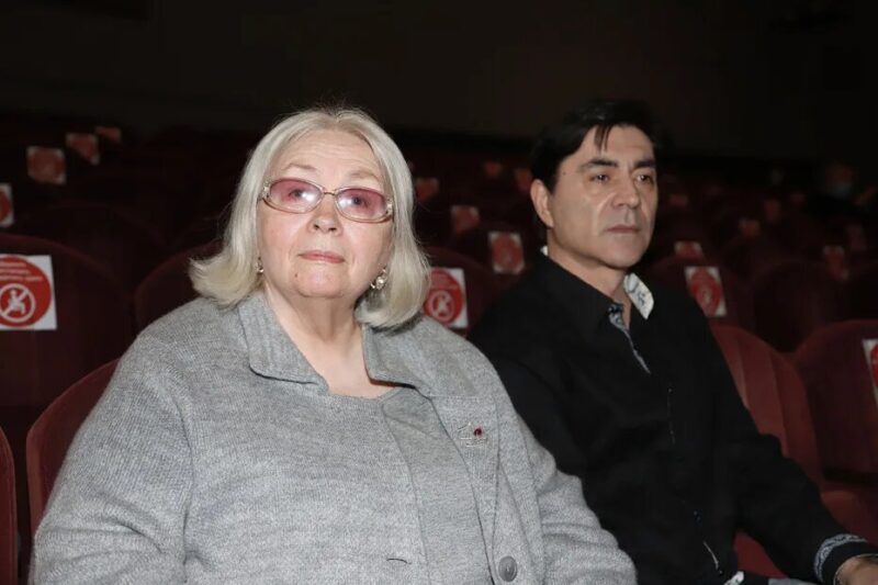 Степан Джигарханян ушёл из театра отчима в покер — и на двадцать лет прервал с ним общение