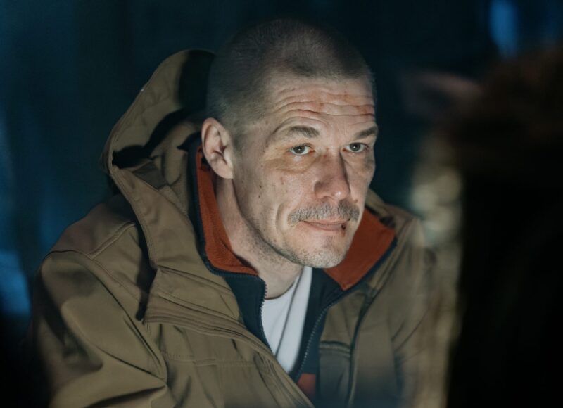 Александр Робак — человек у чёрного «Хаммера» в «Брат-2» — снялся в горной «Вершине» на 3300 метрах