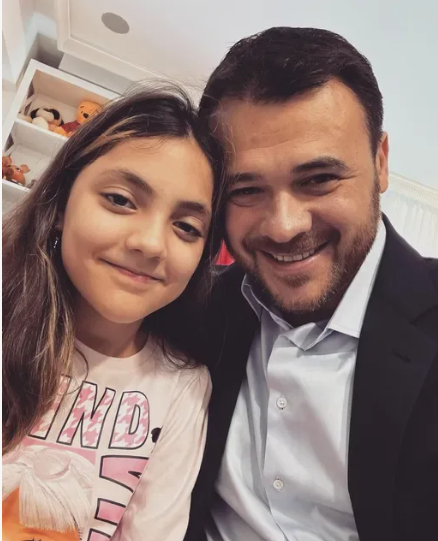 Амина Агаларова: неродная по крови дочь Эмина — и чемпионка мира по кунг-фу
