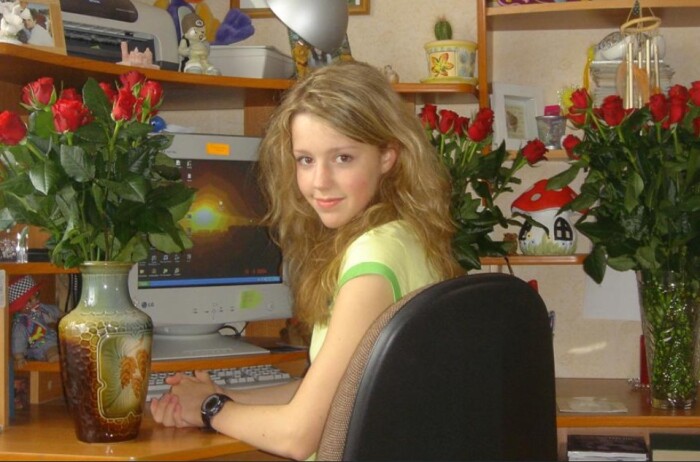 Юлианна Караулова.