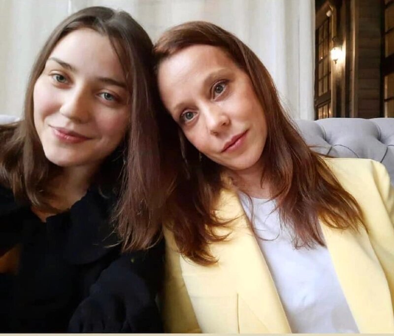 Анна Дубровская и её дочь Нина Андронаки