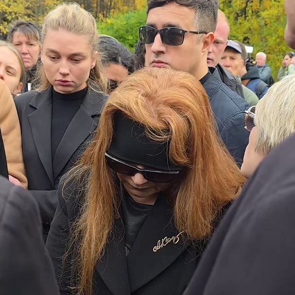 Двадцать лет вдова Кашпировского вела его дела. После его смерти — ни одного публичного слова