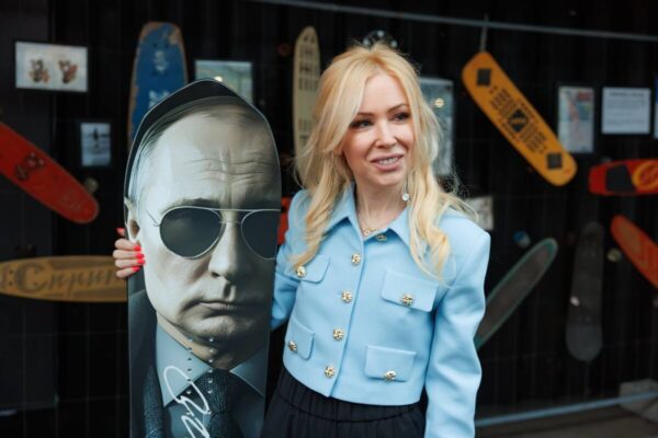 «Концерты отменяли, песни переписывали»: как артисты спорили с Мизулиной и почему не все соглашались извиняться